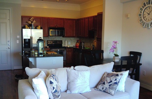 The Galleria Apartment | Galleria Luxury High Rise