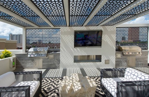 The Galleria Apartment | Galleria Luxury High Rise