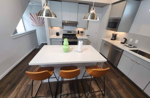 Houston House | Galleria | Side-by-Side Homes 1 Incredible Price