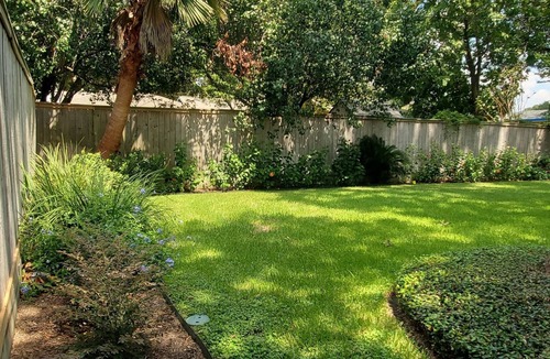 Houston House | Galleria-Uptown Cottage Home