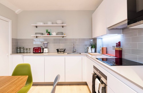 Whitechapel Apartment | Gallery Duplex off Brick Lane