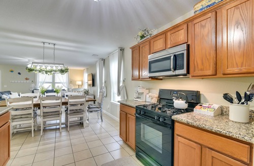 El Lago House | ‘Galloping Seahorse’ Seabrook Home ~ 4 Mi to NASA!