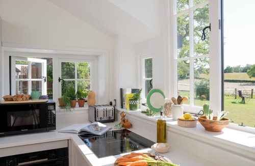 Plumpton Green House | Gallops Cottage