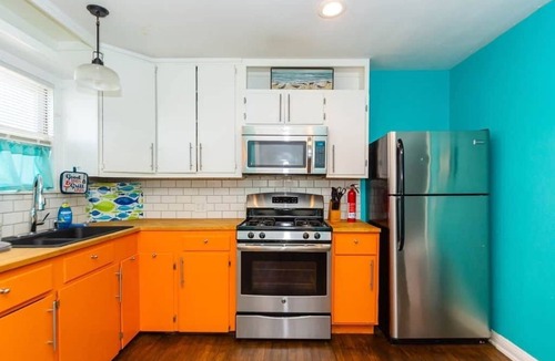San Jacinto House | Galveston Multi-Unit Home – Spring Getaway Steps from Beach & Local Eats