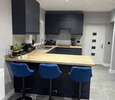 Bircotes House | Galway Glamour