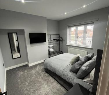 Bircotes House | Galway Glamour