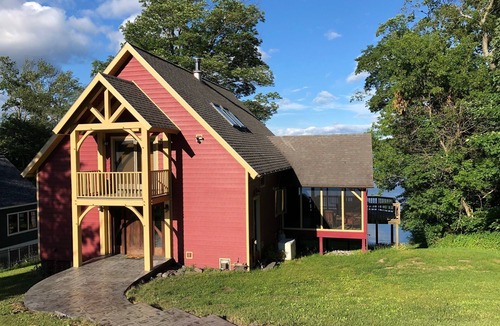 Broadalbin House | Galway Lake Getaway 3 Bedrooms, 2.5 Bath Sleeps 6. Impeccably maintained,