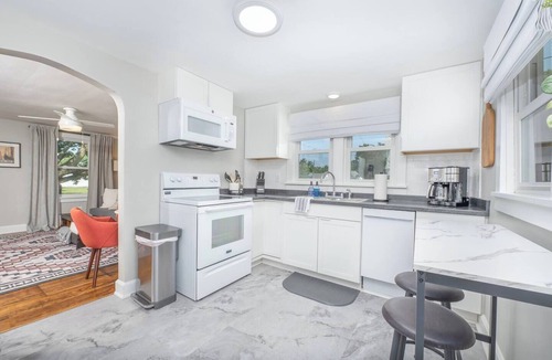 Mount Vernon Cottage | Gambier I MountVernon I BikePath