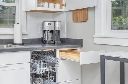 Mount Vernon Cottage | Gambier I MountVernon I BikePath