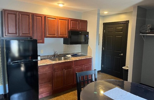 Antes Fort Hotel | Gamble Farm Inn and Suites