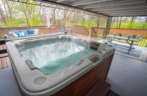 Madison House | Game Area Haven with Hot Tub!