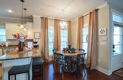 Starkville House | Game Day, 3 Min Walk Downtown, King Beds, Smart Tvs, FirePit