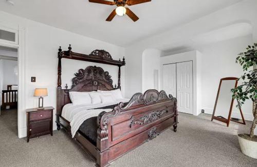 Pittsburgh House | Game Day Getaway - Mt. Washington