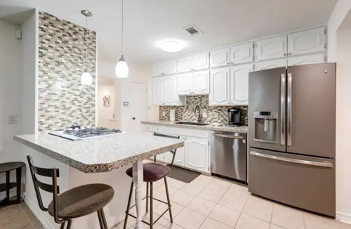 Arlington House | Game-Day Getaway NEW Stadium View Walk to ATT or Rangers