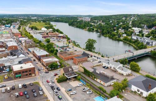 New Glasgow Apartment | Game Night @ The MillRows Suites