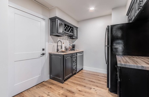 Hebron House | Game & Relax | Pickleball Court, Ping-Pong then Hot Tub