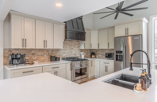 Hebron House | Game & Relax | Pickleball Court, Ping-Pong then Hot Tub