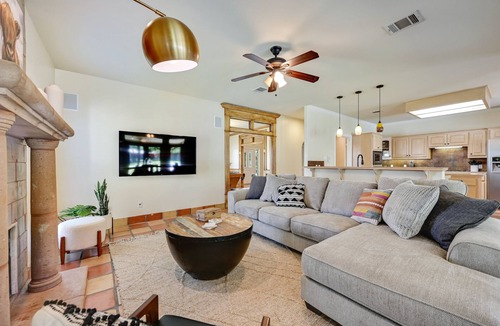 San Leanna House | Game room, 16 Beds, Pool, Hot tub, 12 min to Downtown