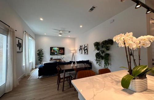 South Dallas - Fair Park House | Game Room BBQ Home near Downtown Dallas