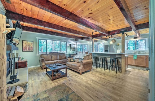 Arnold Cabin | Game Room & Deck: ‘Oso Cozy Cabin’ in Arnold!