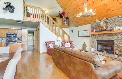 Murphy Cabin | Game Room & Fire Pit: Picturesque Cabin in Murphy