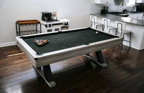 Cragin Apartment | Game Room Fire-pit Playground Gym Billiard