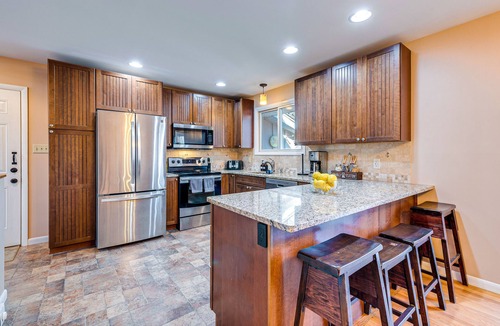 Pocono Pines House | Game Room & Fire Pit: Chic Pocono Pines Home!