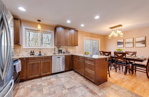 Pocono Pines House | Game Room & Fire Pit: Chic Pocono Pines Home!