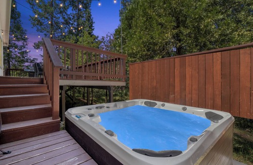 Oakhurst House | Game Room - Hot Tub - Fire Pit - 25 min 2 YosemitenEV Charger Level 2