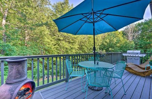 West Dover House | Game Room & Hot Tub: Pet-Friendly Mount Snow Gem