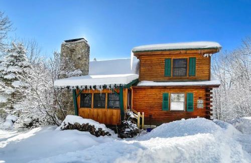 West Dover House | Game Room & Hot Tub: Pet-Friendly Mount Snow Gem