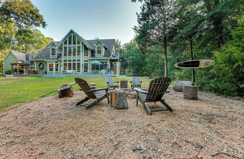 Gober House | Game Room + Lake Bonham On-Site: Family Getaway!