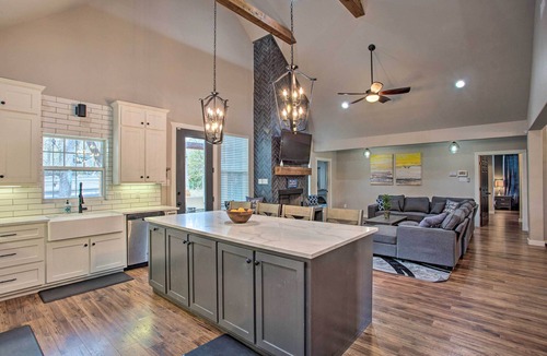Quinlan House | Game Room + Lake Tawakoni Access: Family Getaway!