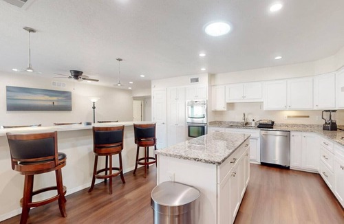 Northeast Heights Apartment | Game Room &Movie Room | 4bd 2Ba