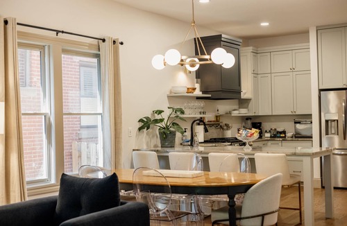 Victorian Village House | Game Room + Parking | Neil Ave Near OSU Expo
