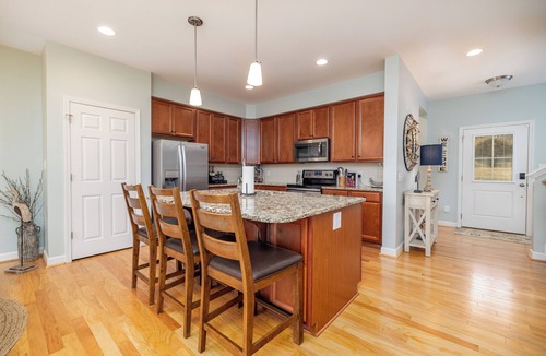 Littleton House | Game Room! Pontoon Rental~Boat Slip~Fire Pitnn
