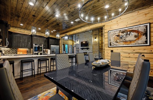 Broken Bow Cabin | Game Room - POOL - 4 King Bedroom + Bunk Room with Spacious Patio on a Creek!