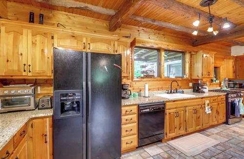 Harrison House | Game Room + Roof Deck: Ozarks Group Getaway!