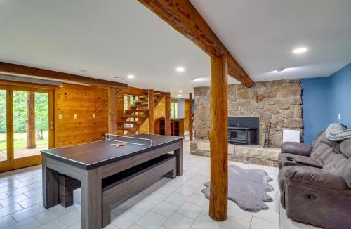 Harrison House | Game Room + Roof Deck: Ozarks Group Getaway!