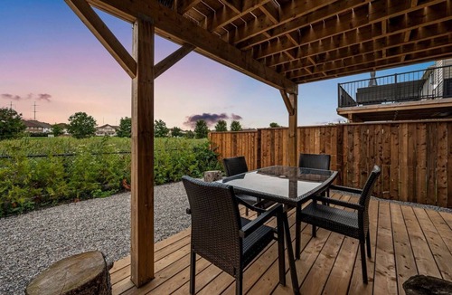 Ottawa Division House | Game Room, Theatre, King Bed, Private Patio