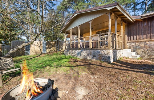 Ringold Cabin | Game Room with pool table and ping pong, hot tub, less than a mile from lake