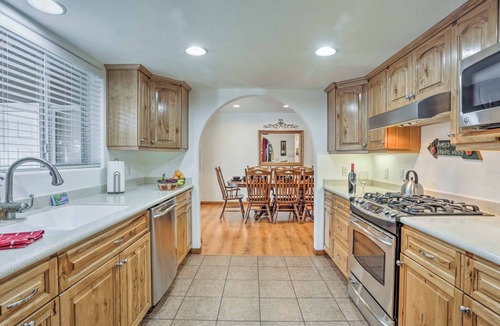 Pinetop-Lakeside Cottage | Game Room, Yard, Deck & Fireplace: Lakeside Home