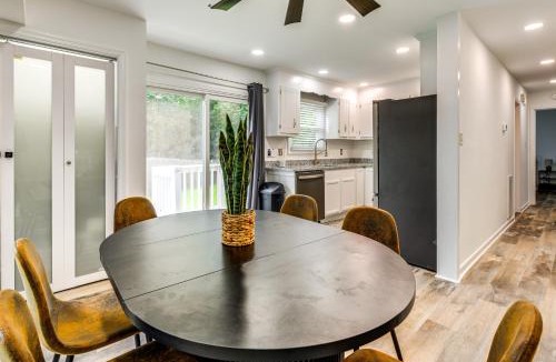 Bermuda House | Game Room + Yard: Updated House in Chester!