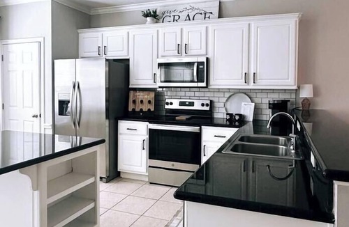 College Station House | Gameday Gateway - Modern College Station Home Near Texas A&M