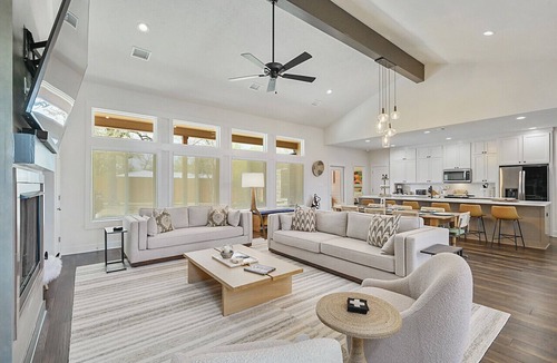 North Oakwood House | Gameday Getaway | Walk to Kyle Field