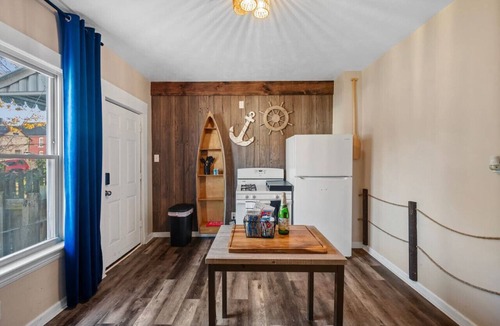 Edgewater Apartment | Gamer's Paradise Duplex | Themed | Sleeps 13