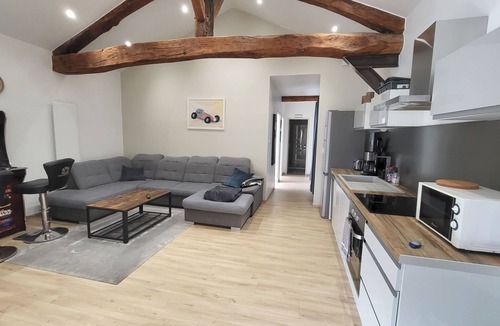 Saint-Egreve Apartment | 'games of Home' - Appartement-maison Proche Grenoble