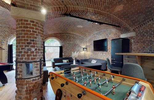 Talmas Cottage | Games room in a stable 6 people 15min Amiens