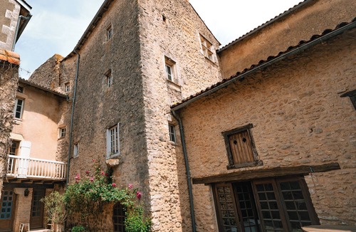 Vivonne House | Gaming gîte for 12 people in Vivonne