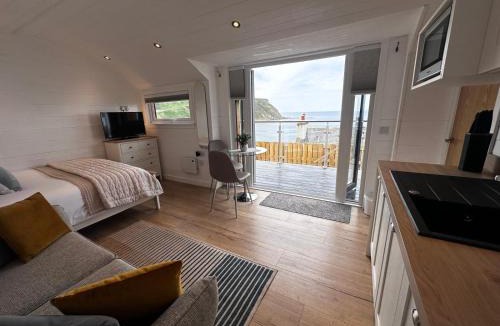 Gardenstown House | Gamrie Beach Bothy